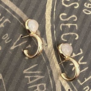 🌟HOST PICK🌟 NWT Lucky Brand Gold Plated Hoop Earrings